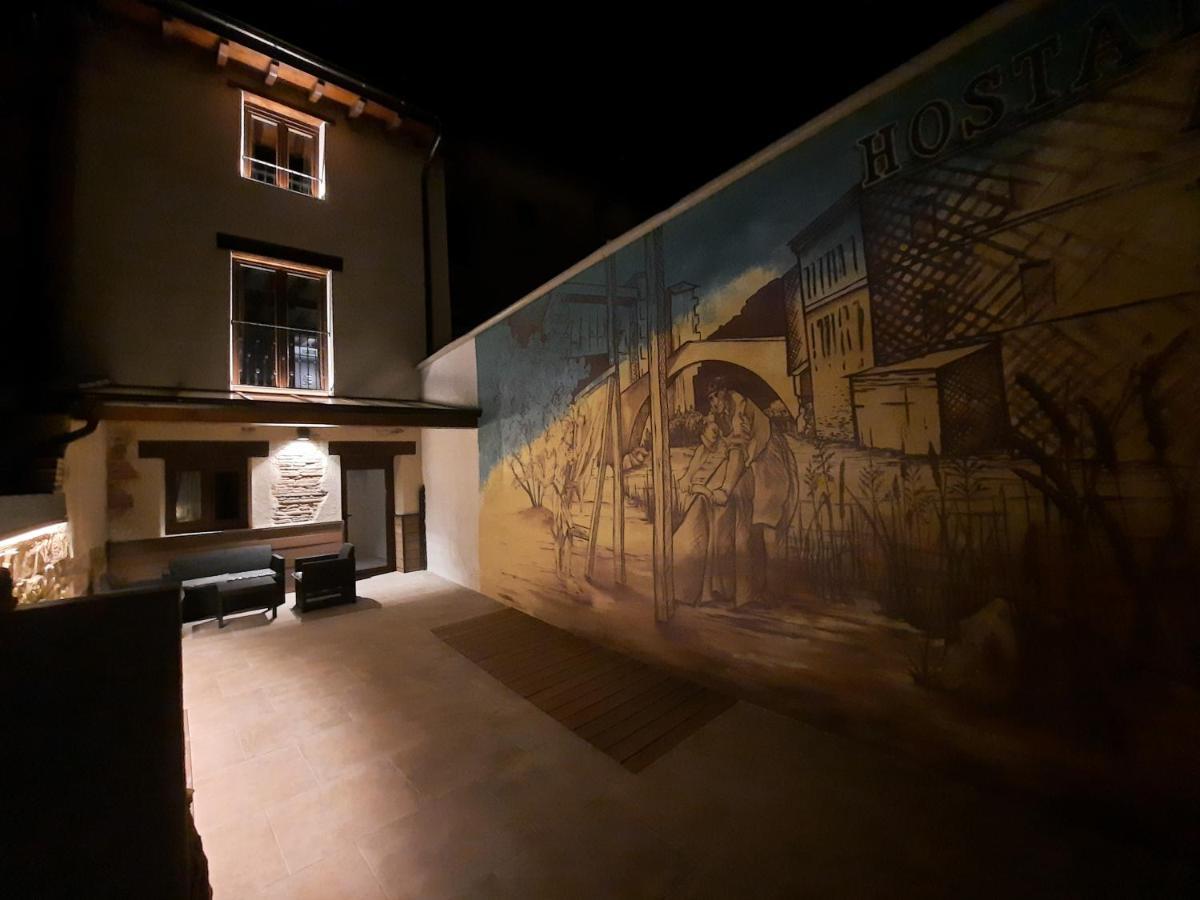 Hostal La Rua エステーリャ エクステリア 写真